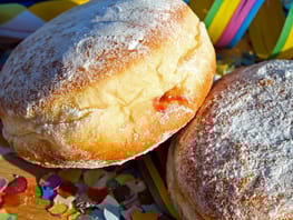 mys-Faschingsumzug von Hippach nach Ramsau-Faschingskrapfen Faschingsumzug von Hippach nach Ramsau