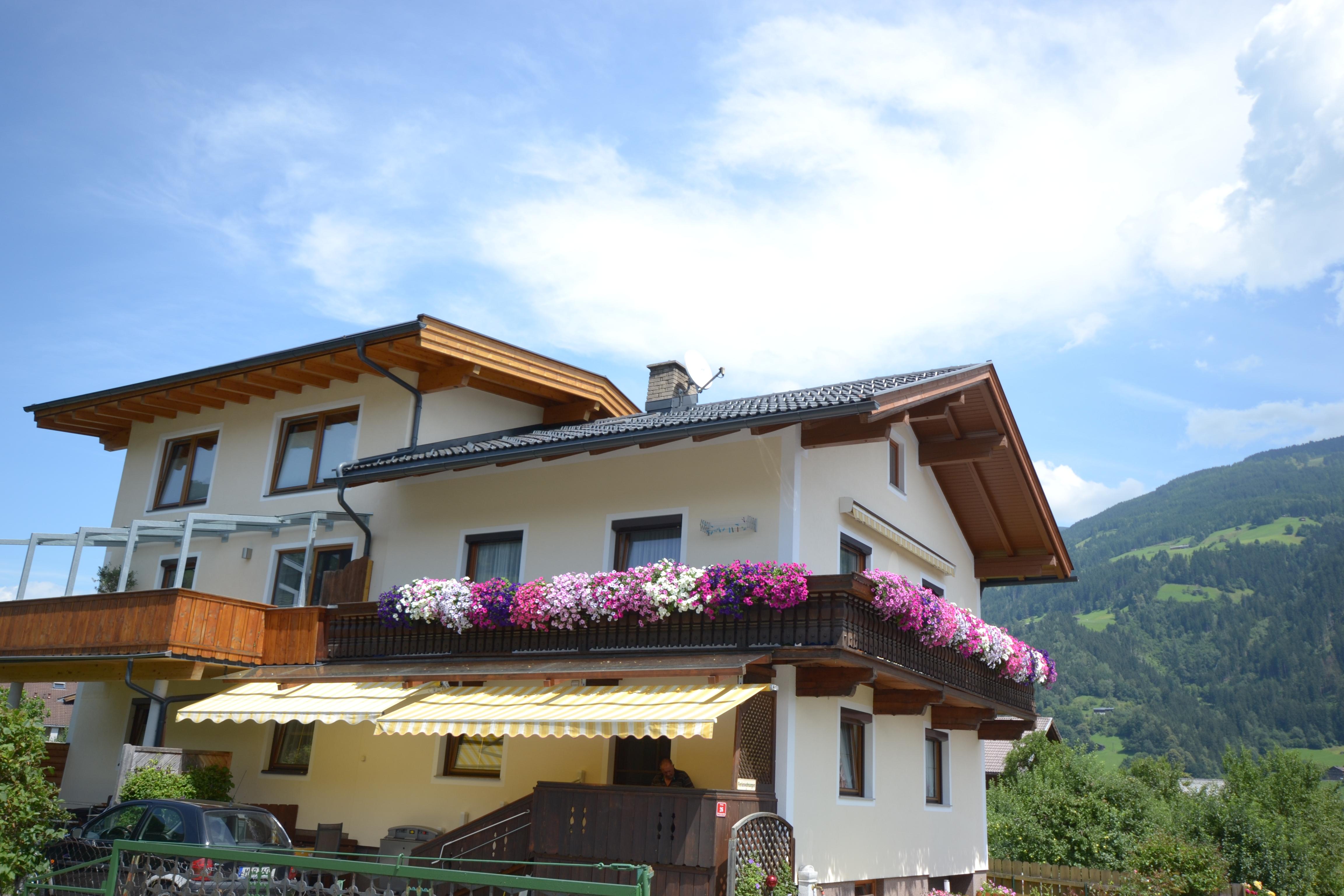feratel-Ferienhaus Raffeiner - Hausansicht Westseite