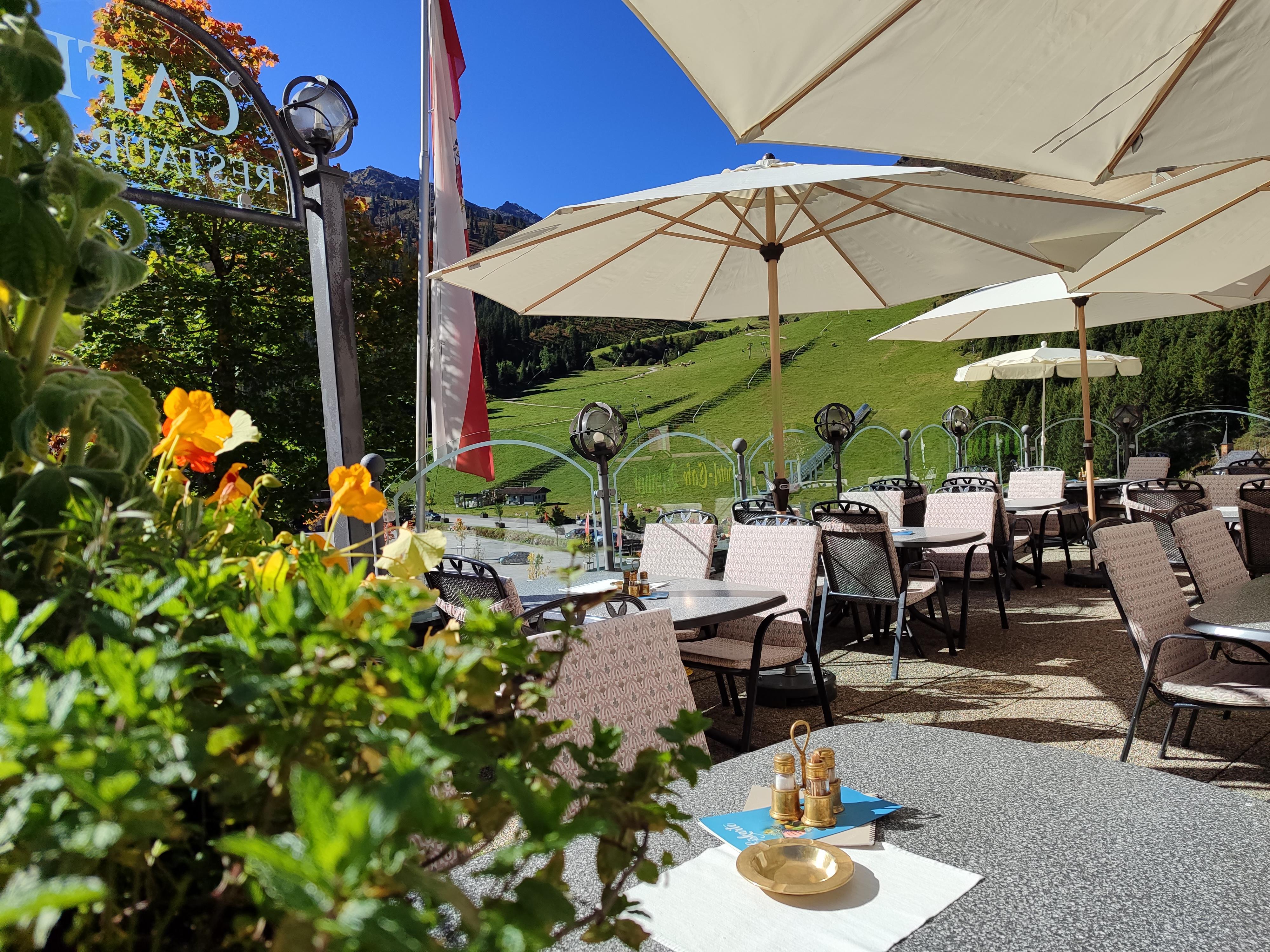 feratel-Hotel Almhof - Almhof_Sonnenterrasse