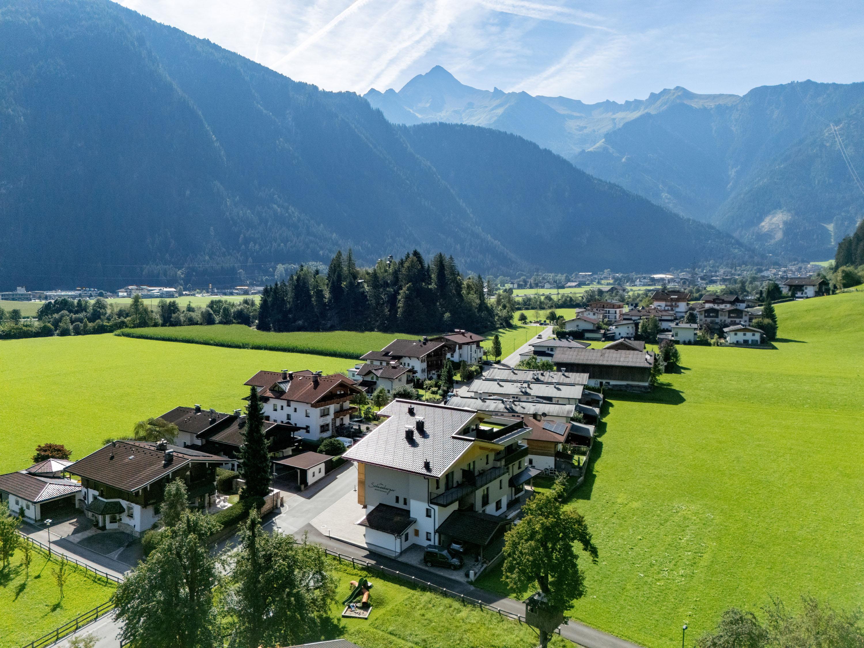feratel-Landhaus & Gästehaus Schneeberger / Walchenhof - Gaestehaus_Schneeberger_Burgstall_362_Mayrhofen_08
