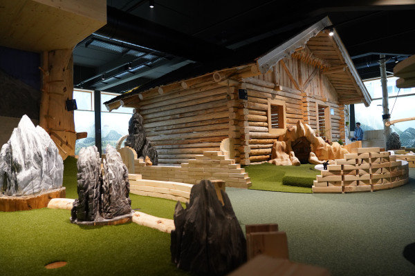mys-Adventure Golf im Visorium Mayrhofen-import_10b6cf21-3018-45a6-b72a-e1f8269a0b96.jpg
