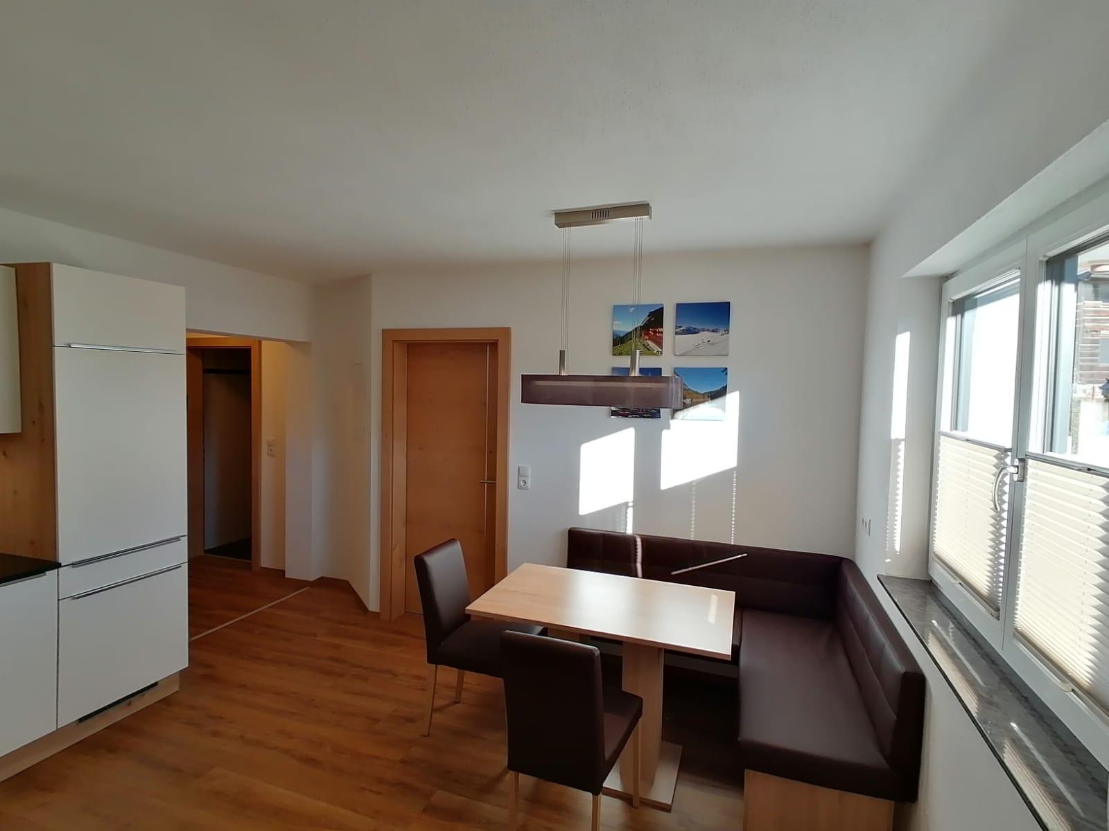 feratel-Appartement Bergluft - Kueche_und_Esstisch_Appartement_Bergluft
