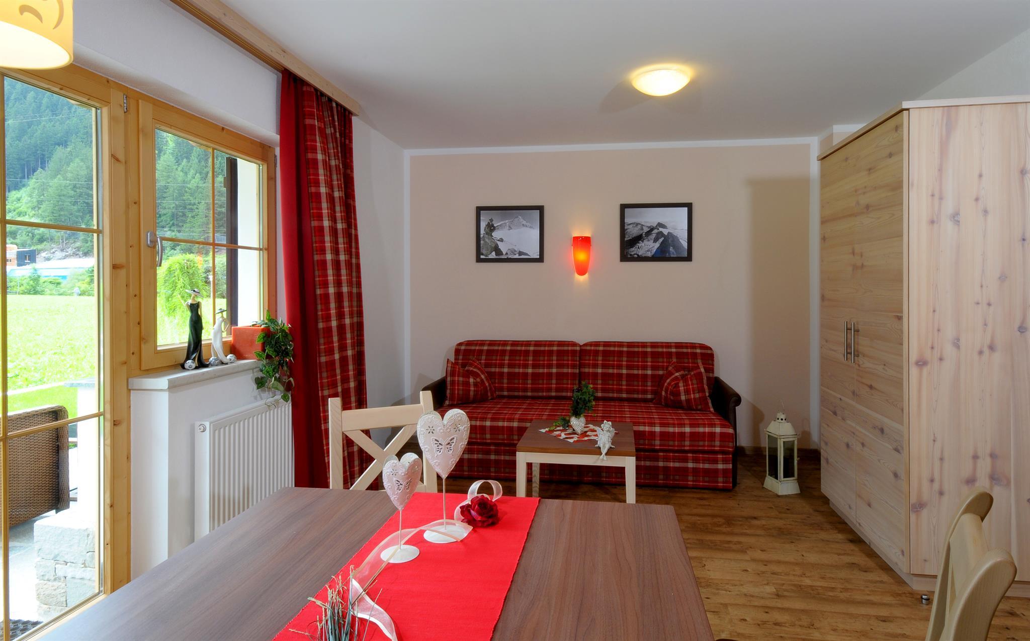 feratel-Chalet Schnee - Couch-Chalet Schnee-Maisonette A,B,C