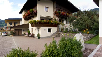 feratel-Weißbacher Annelies - Hauspanorama1