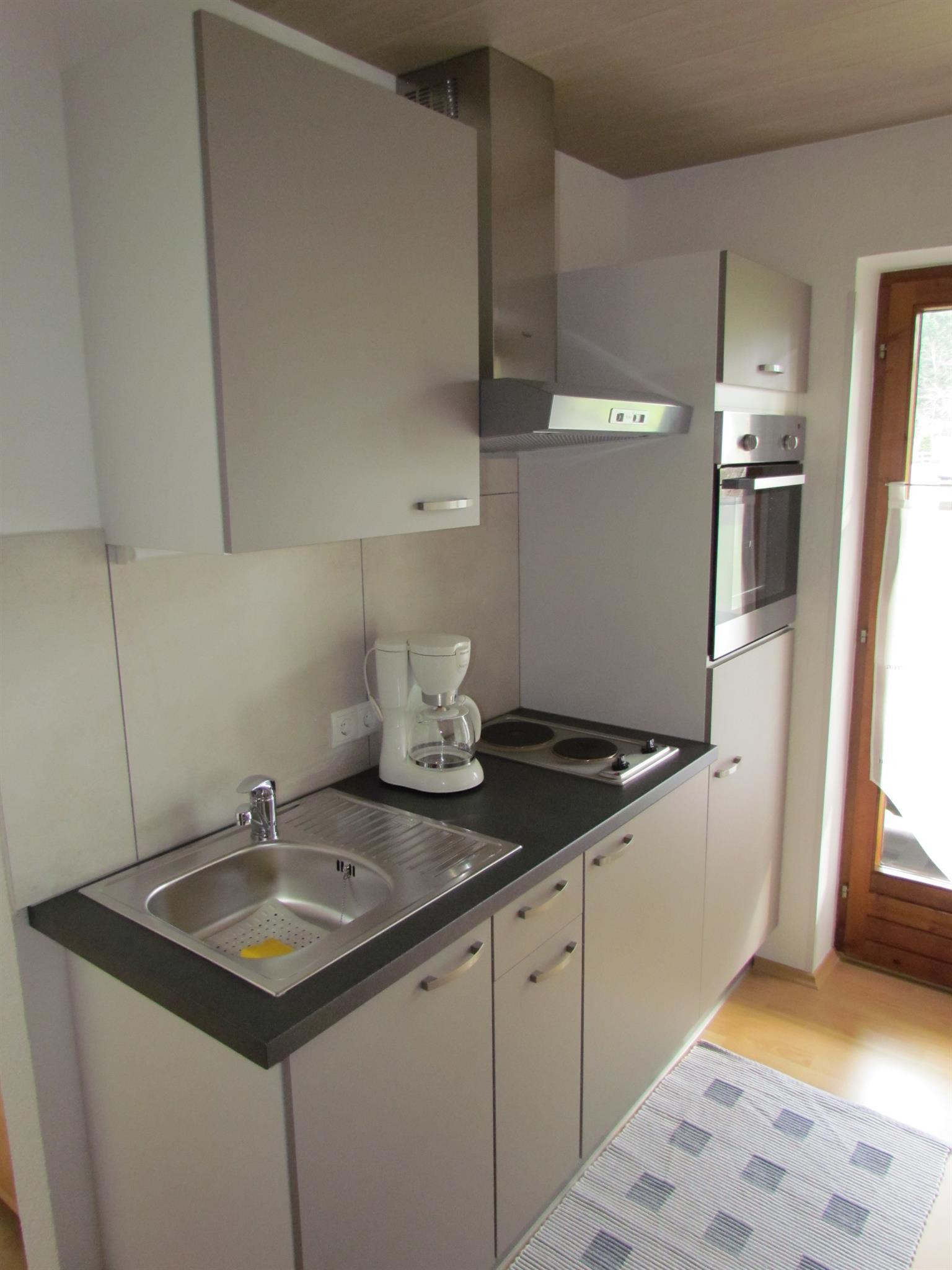 feratel-Ferienwohnung Pfister Maria - Küchenzeile Ferienwohnung Klein