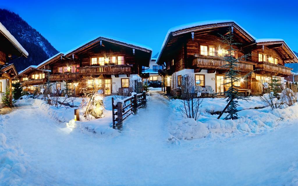 feratel-BRUGGER | ChaletDorf - Brugger Dörfl Mayrhofen -  Winterfoto