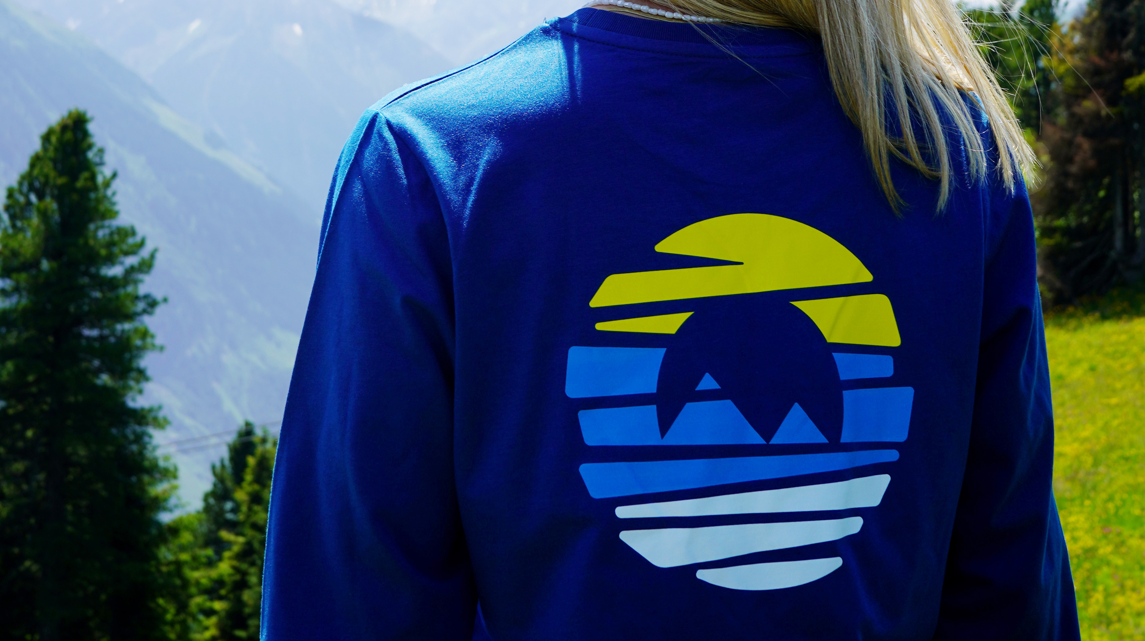 Mountopolis Longsleeve O_hinten.jpg