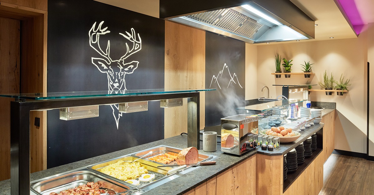 mys-NEPO Breakfast at Hotel Neue Post-NEPO Frühstück