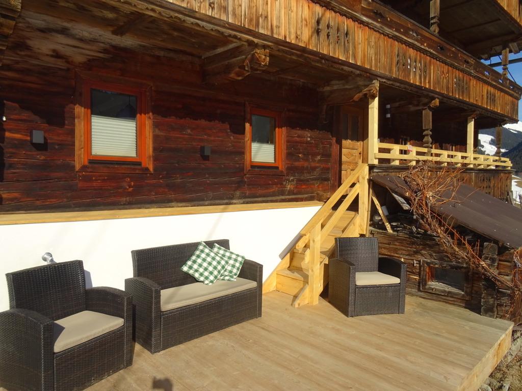 feratel-Ferienhaus Gasteig Zillertal - Sonnige Terrasse