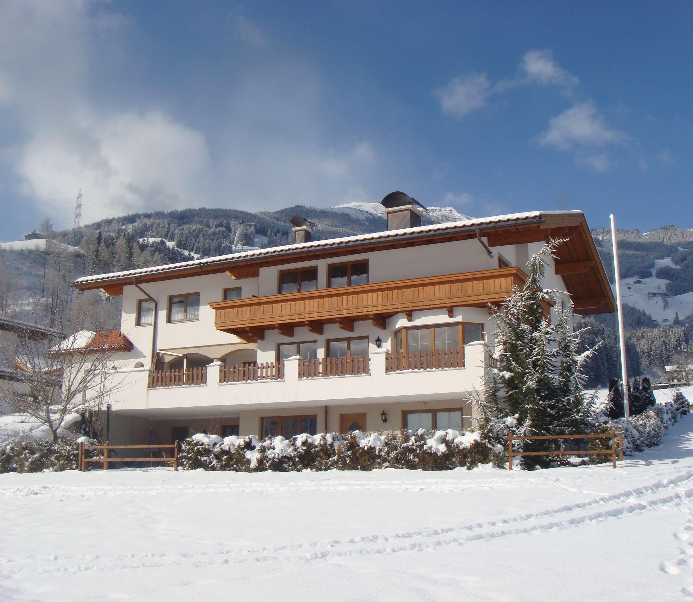 feratel-Apart Fucona - Hausansicht Winter