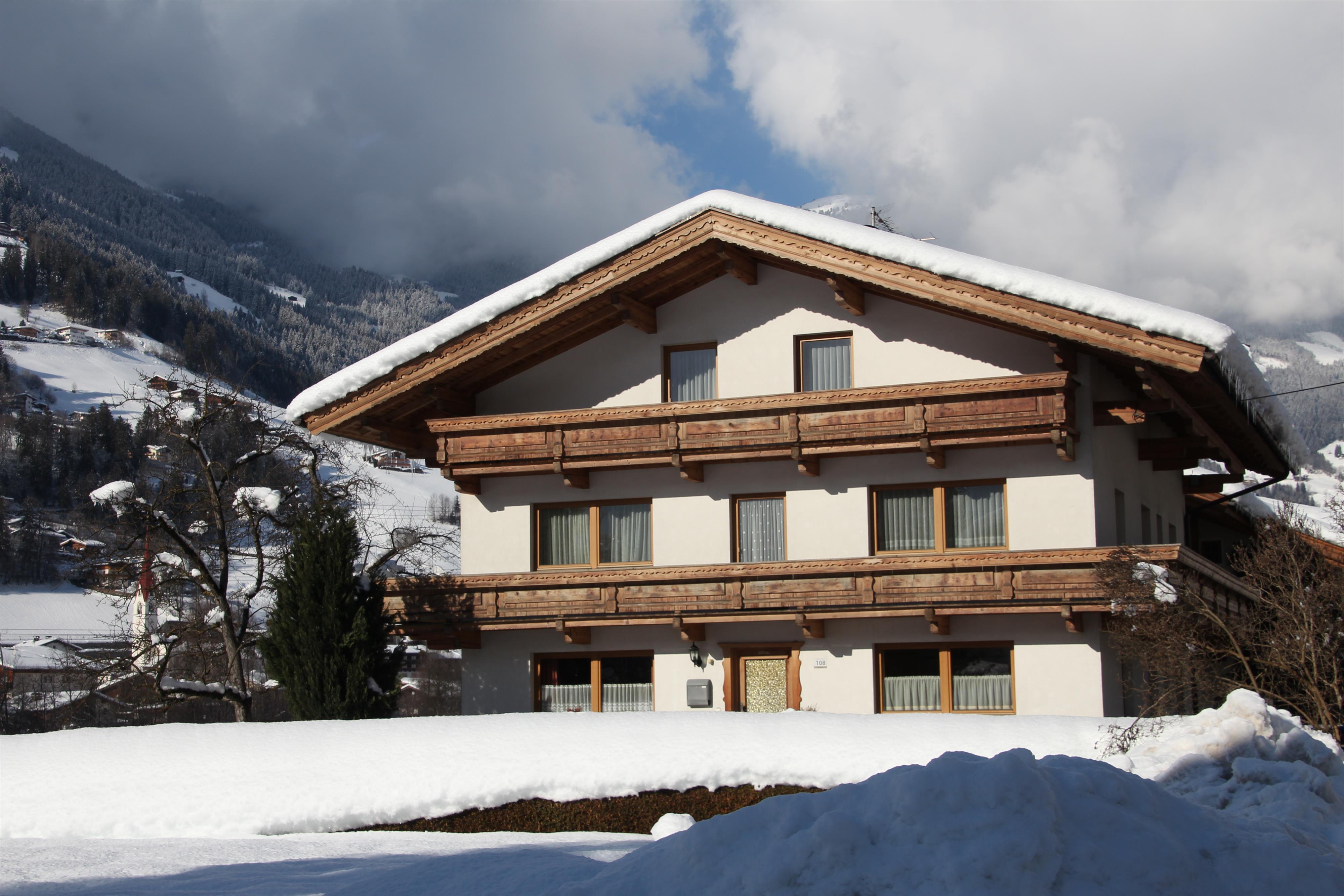 feratel-Rauch Anna - Hausansicht Winter