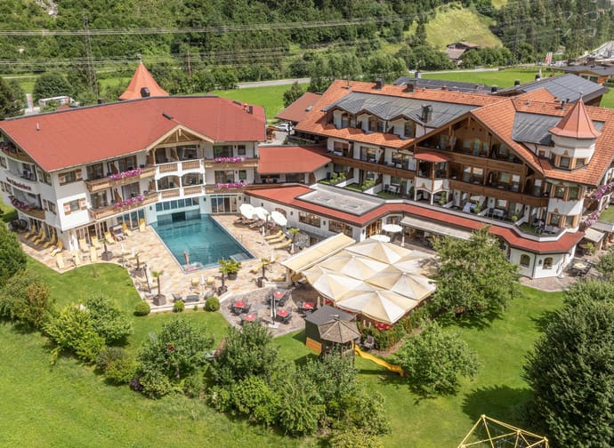 feratel-Hotel Edenlehen - Edenlehen Sommer Außenansicht