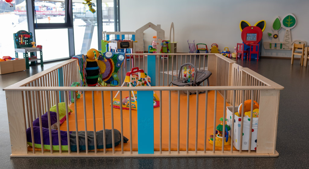 mys-Guest kindergarten Hochzillertal - half day-Tourismusverband Erste Ferienregion im Zillertal - Büro Fügen - 1024x560_Aufenthaltsraum_Gästekindergarten_c_becknaphoto.jpg