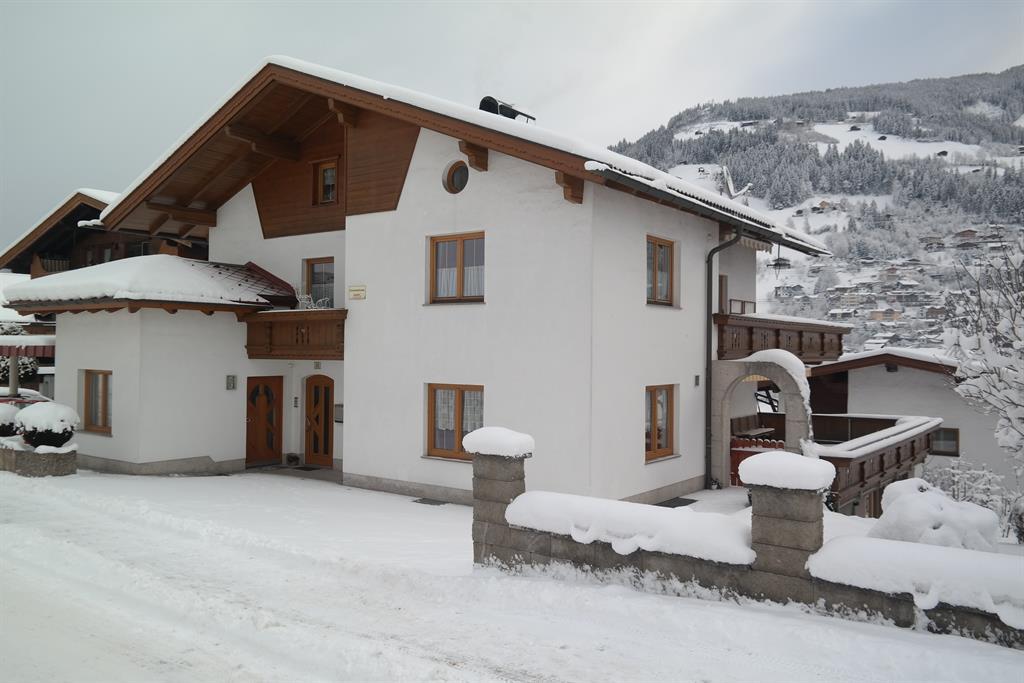 feratel-Ansicht_Haus-Winter