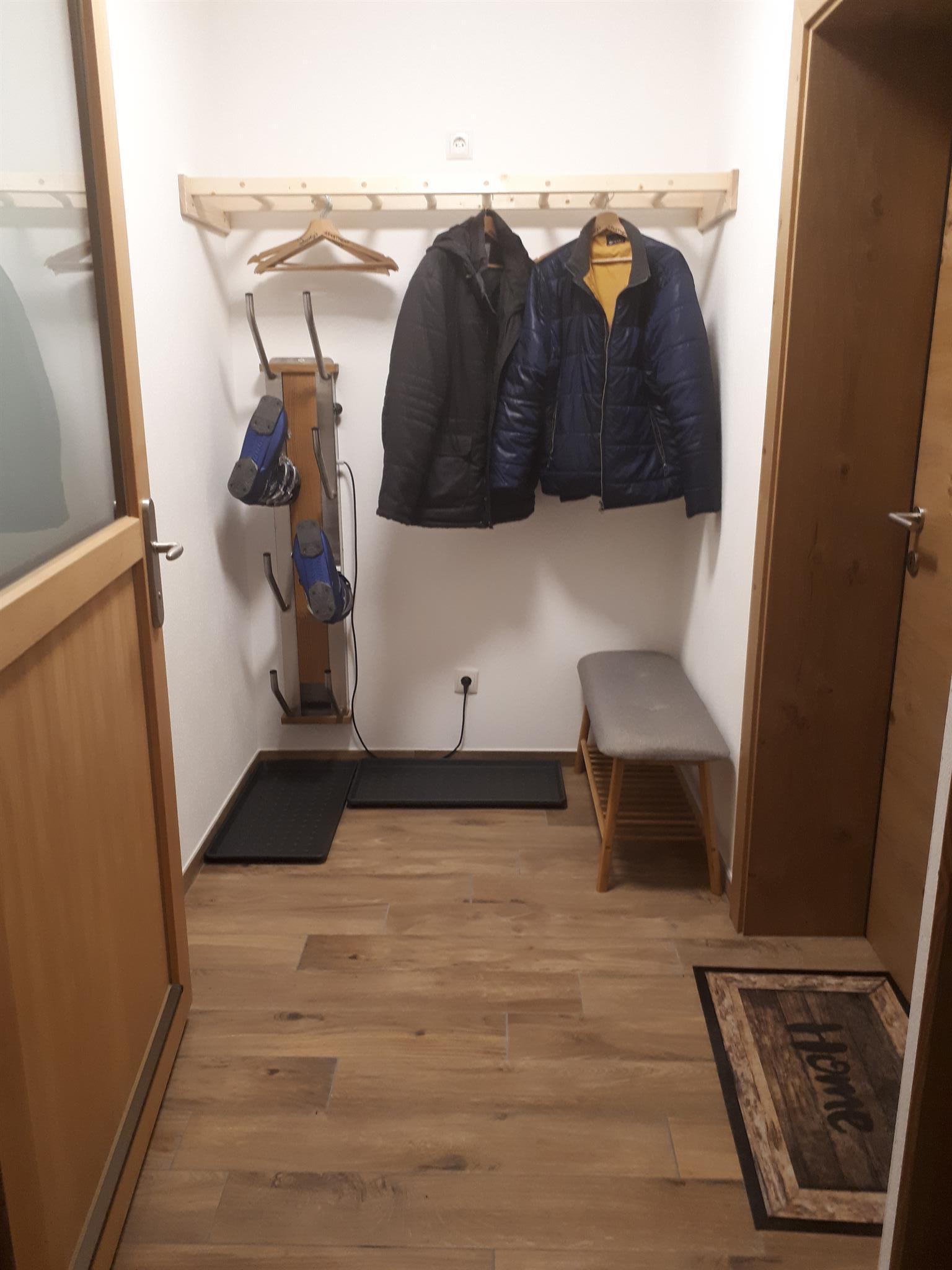 feratel-schneidig's Apartment - 20191219_172128 mit Schuhtrockner