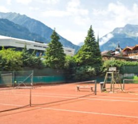 mys-Tennisplätze Hotel Strass-Tennisplatz