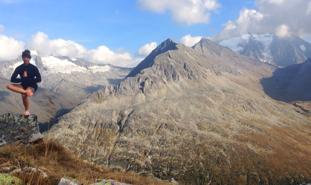 Yoga in den Tuxer Alpen