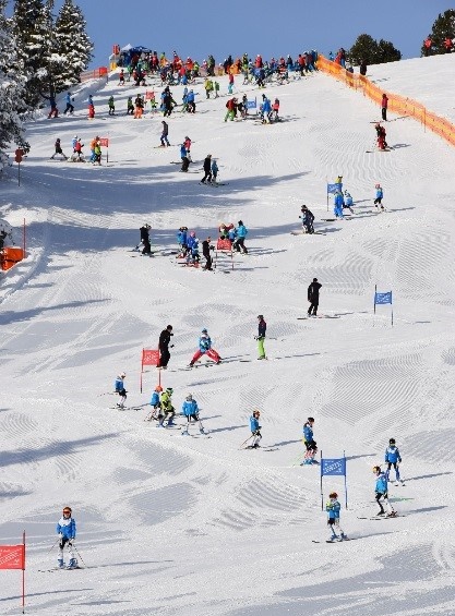 mys-53rd Tyrolean Children's Ski Day at Penken-Tiroler Kinderskitag