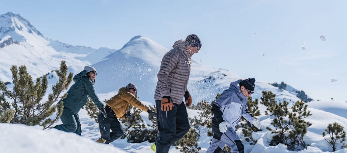 Fussgänger Winter am Ahorn