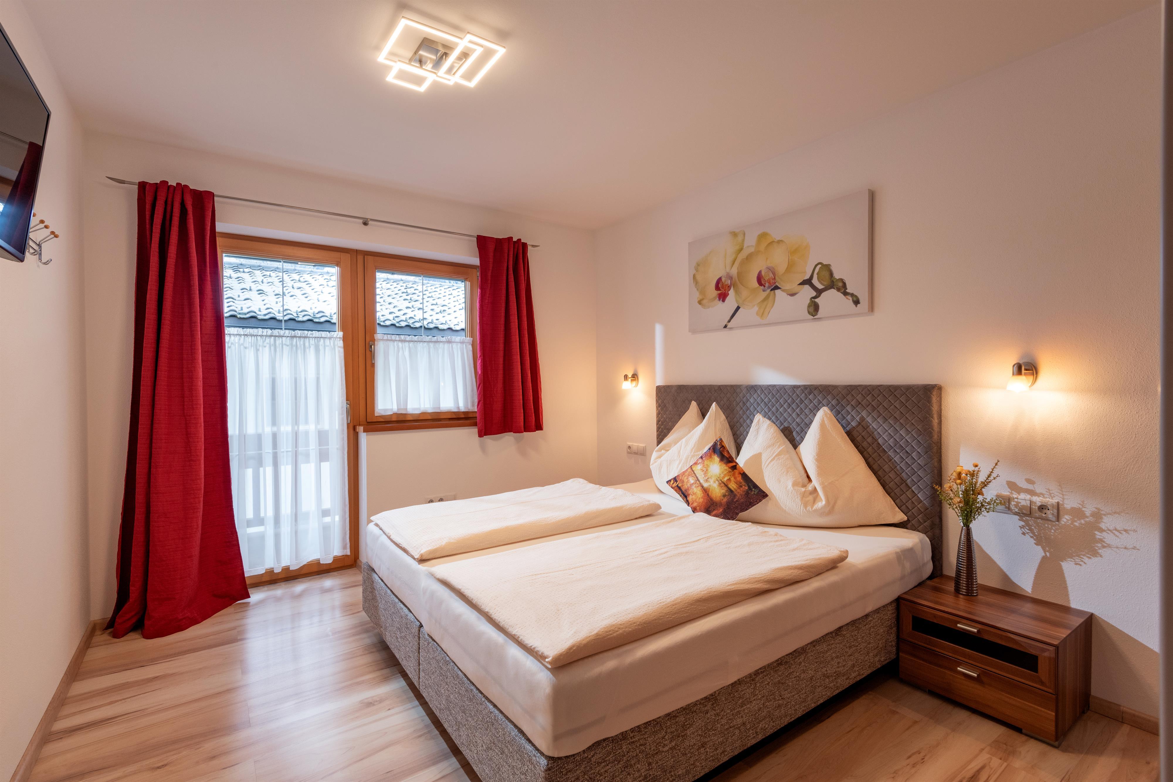 feratel-Appartement Angelika - DZ 2 mit Balkon und TV