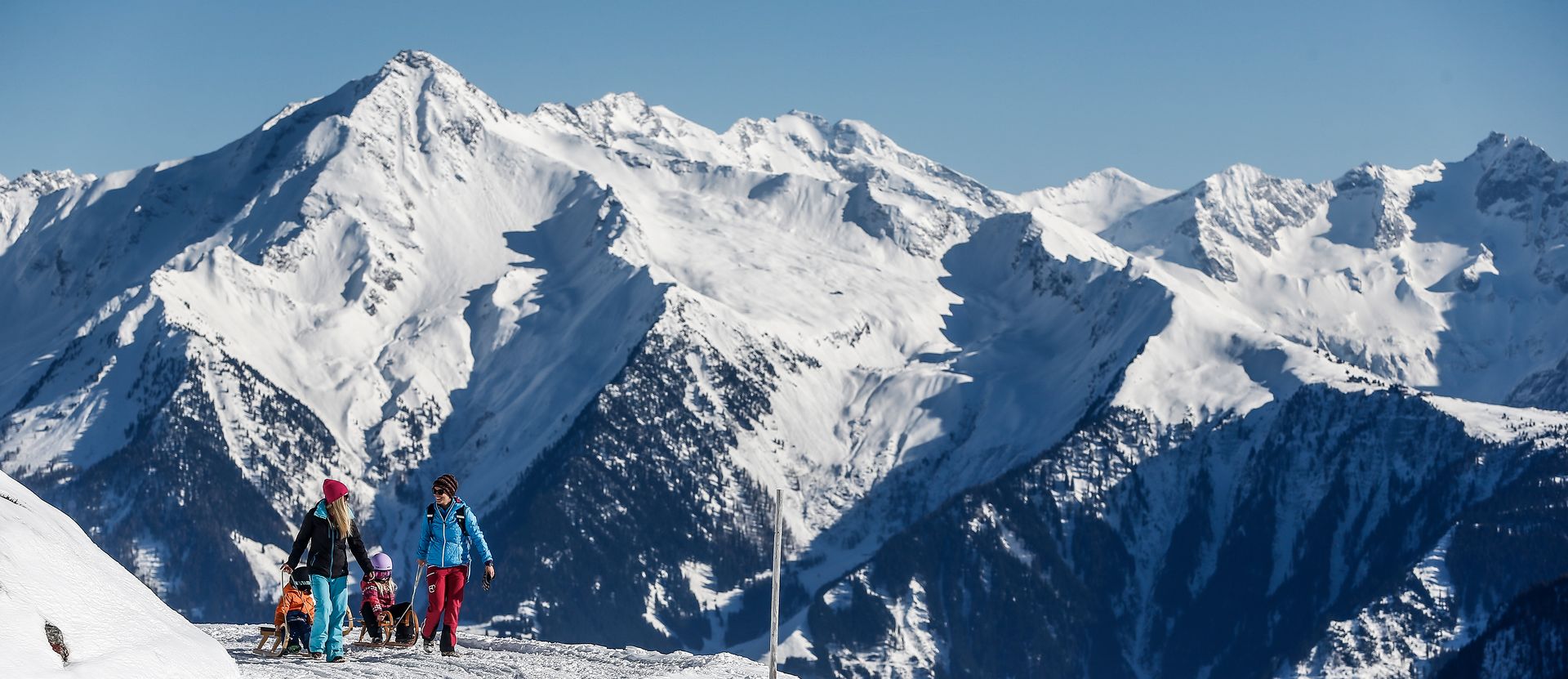 mhf-winter-rodeln-familienurlaub-mayrhofen-rastkogel-foto-dominic-ebenbichler.jpg mhf-winter-rodeln-familienurlaub-mayrhofen-rastkogel-foto-dominic-ebenbichler.jpg