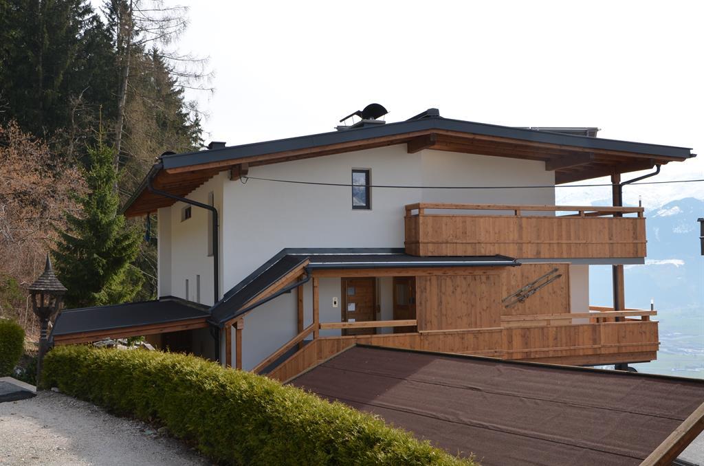 feratel-Ferienwohnung La Wurm - Ansicht Eingang Fewo