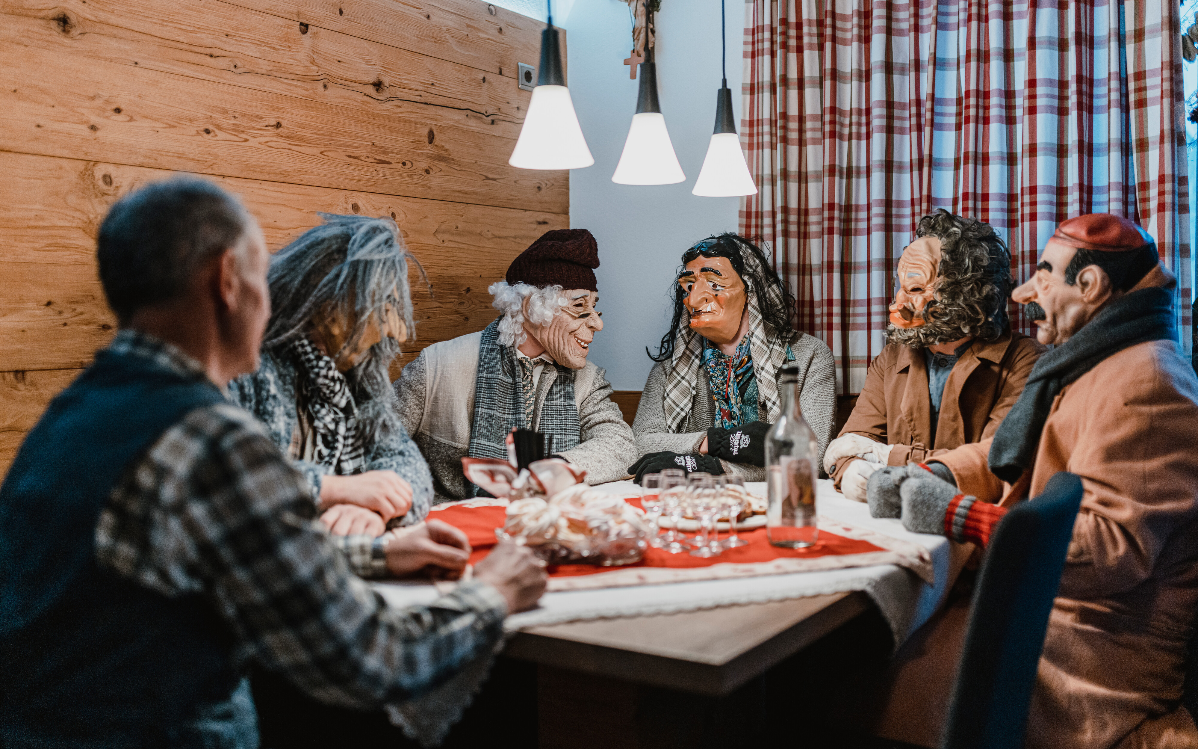 Schnapsperchten in Mayrhofen-Hippach