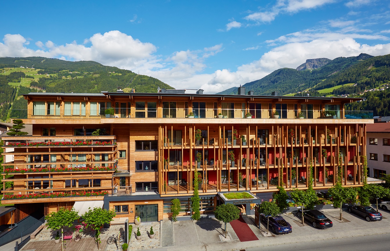 mys- DAS POSTHOTEL - ZILLERSEASONS -MalisGarten - @posthotel_frühstück13.jpg