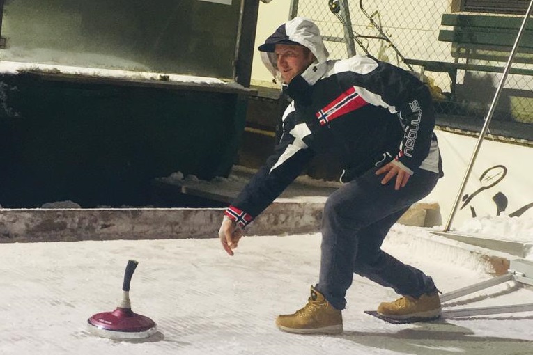 mys-Tennis-und Eislaufcenter Mayrhofen KG-Eislaufplatz Mayrhofen - Eisstockschießen
