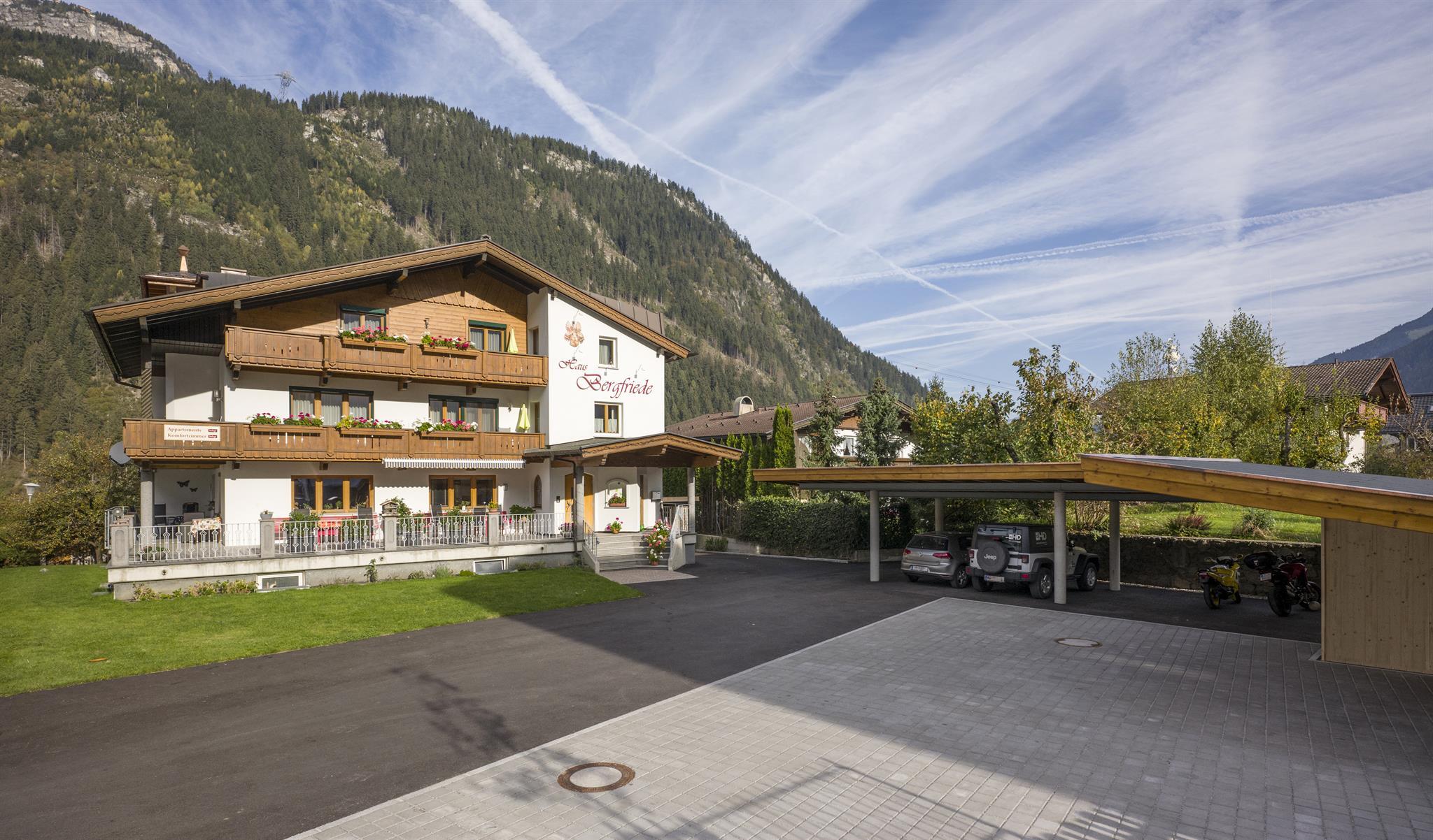 feratel-Haus Bergfriede - Haus Bergfriede Carport