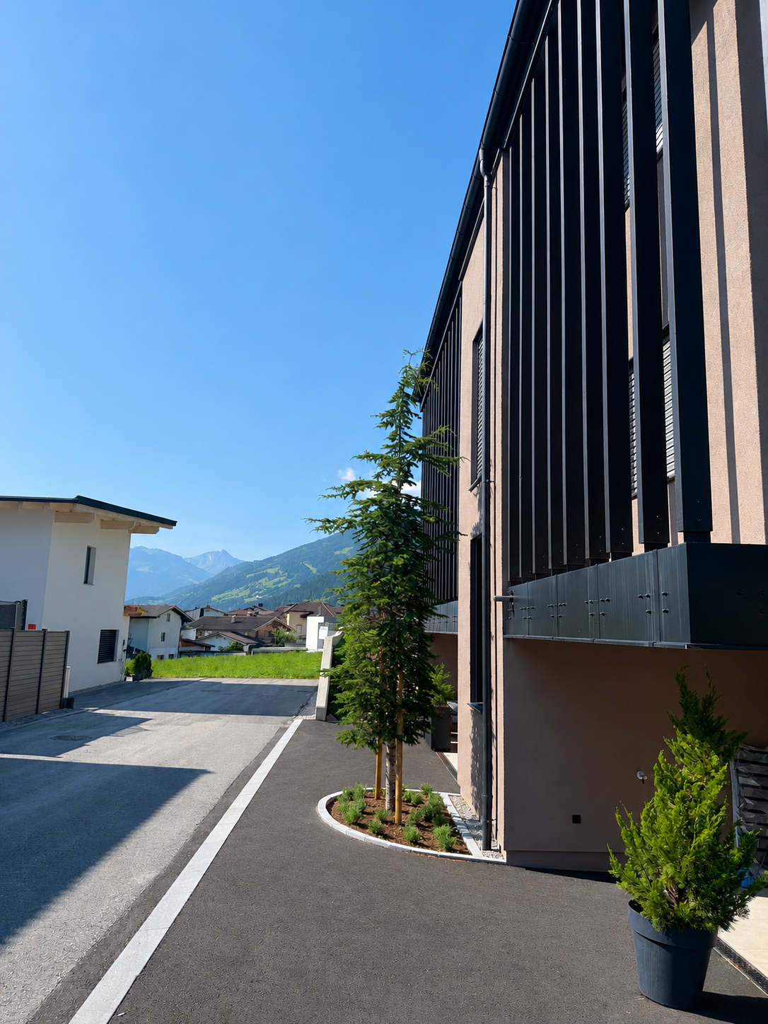 feratel-Rosa's Appartement - Parkplatz neben Wohnung