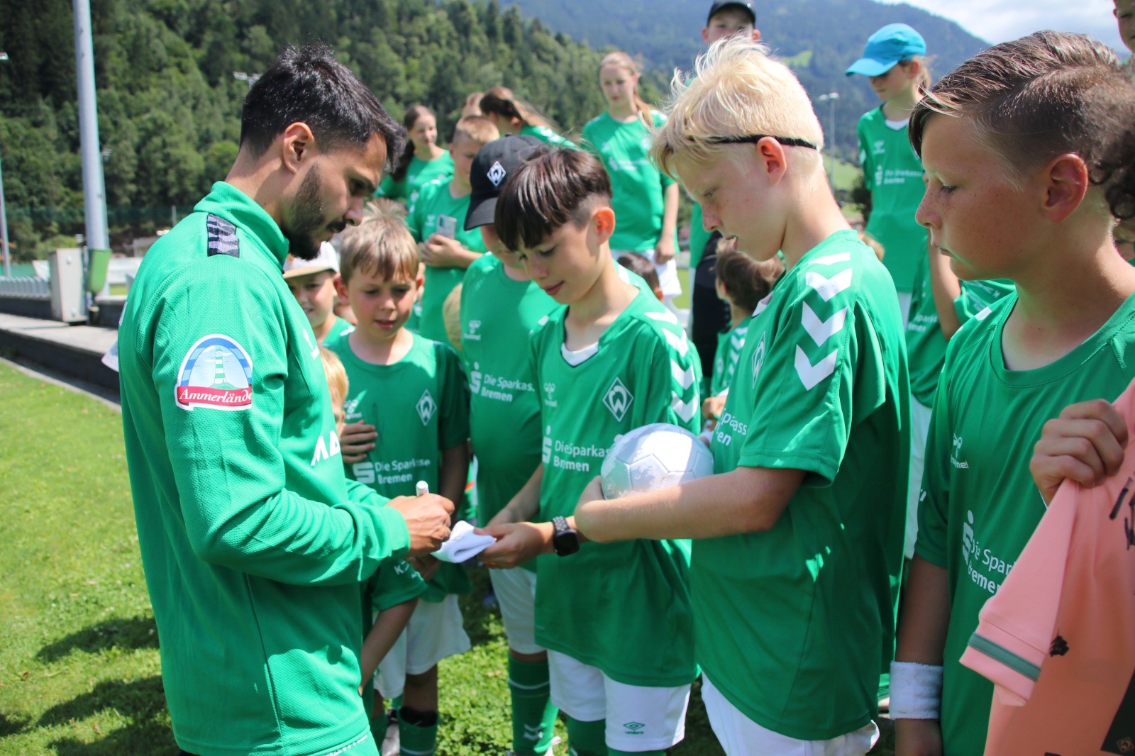 mys-Werder soccer school visits Zillertal - SK Hippach sports facility-Werder Fußballschule