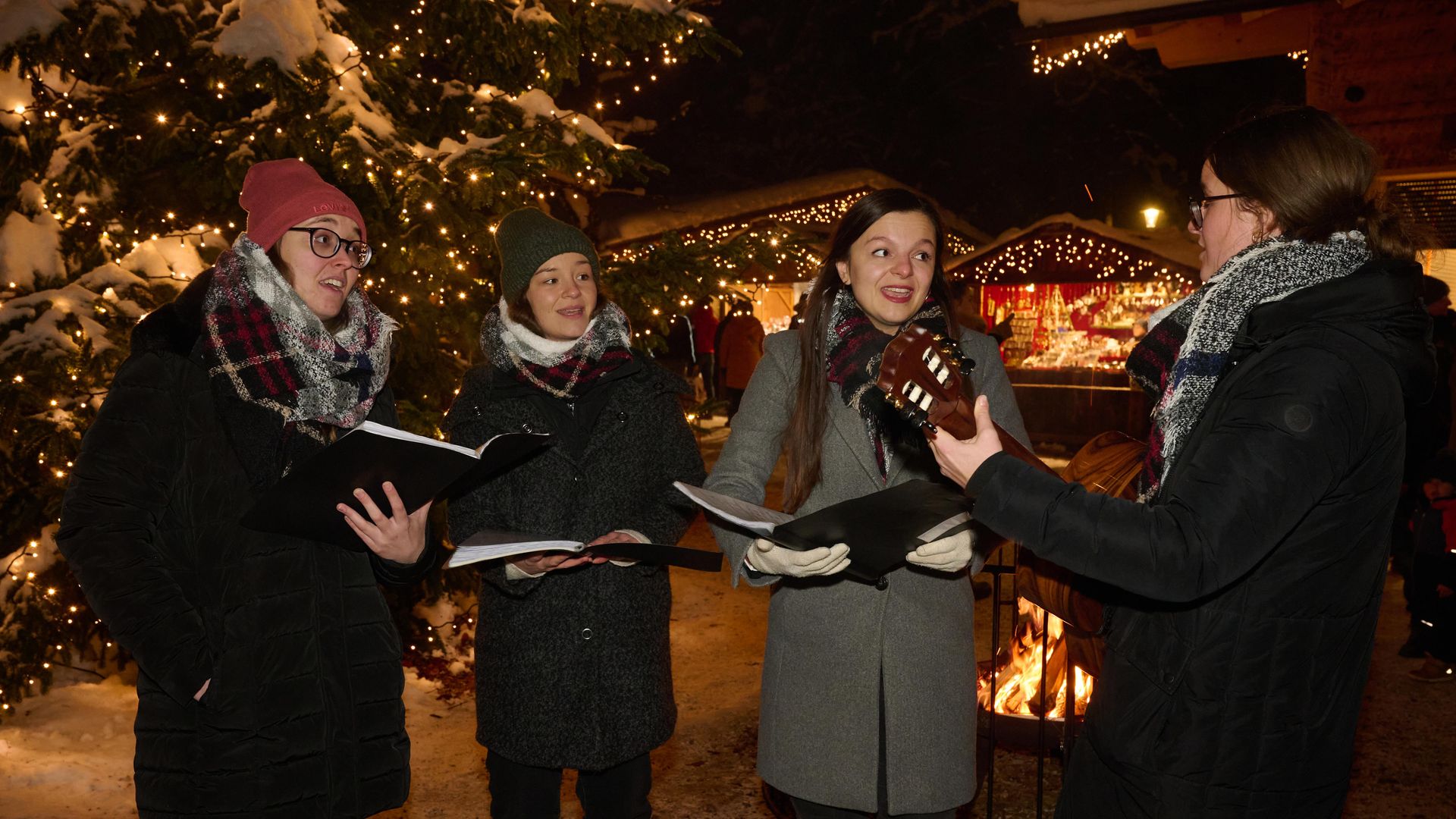 Fünf bekannte Adventlieder im Zillertal