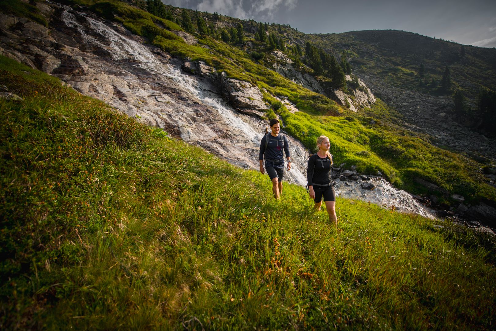 Hiking on the Schwendberg - couple taking a break