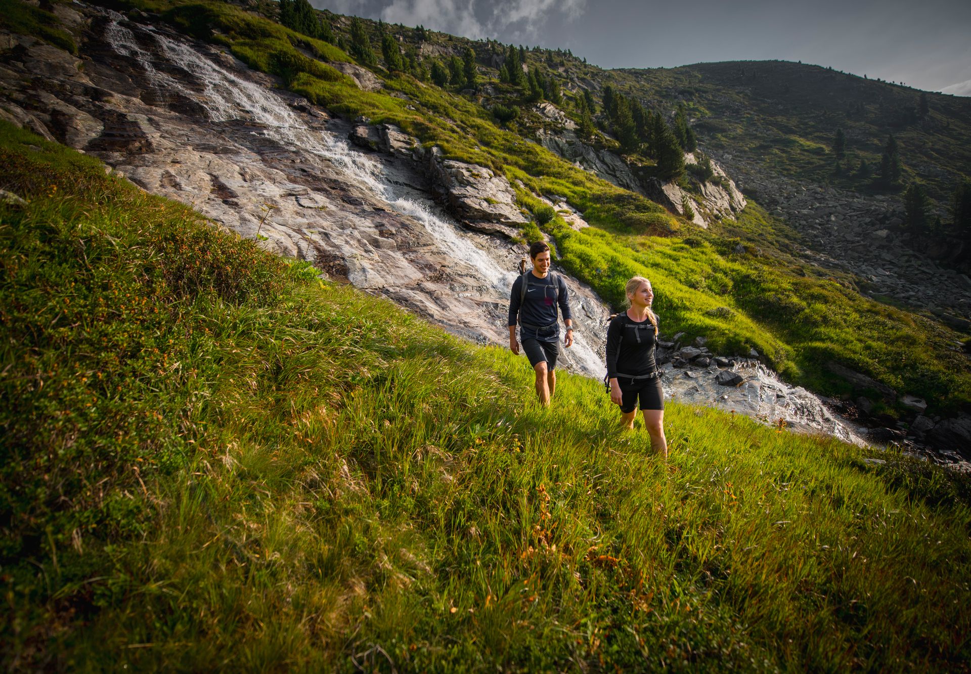 Hiking on the Schwendberg - couple taking a break