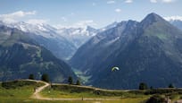 Paragleiten und Tandemflüge im Sommer vom Penken in Mayrhofen im Zillertal.