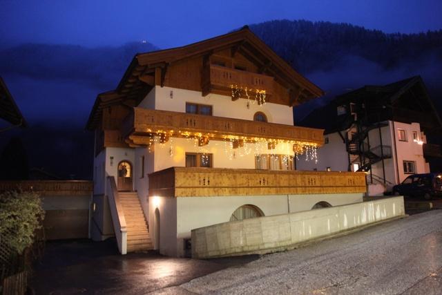 feratel-Moroder Haus Mayrhofen - Nacht
