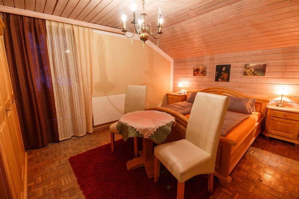 feratel-Jugendhotel Harterhof - Zillertal-Hart-Jugendhotel-Harterhof-doppelzimmer