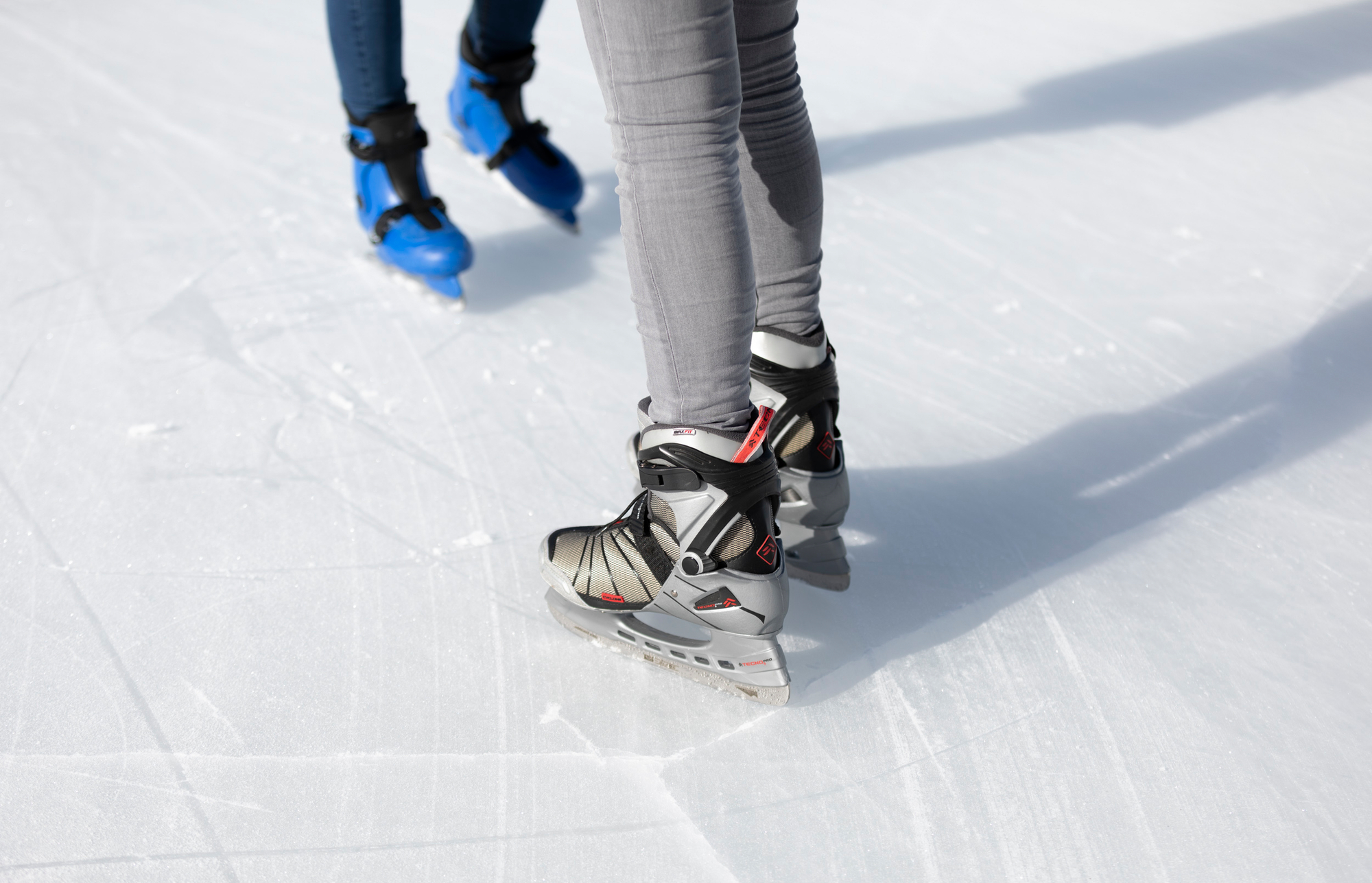 mys-Ice skating in Mayrhofen-Eislaufplatz Mayrhofen