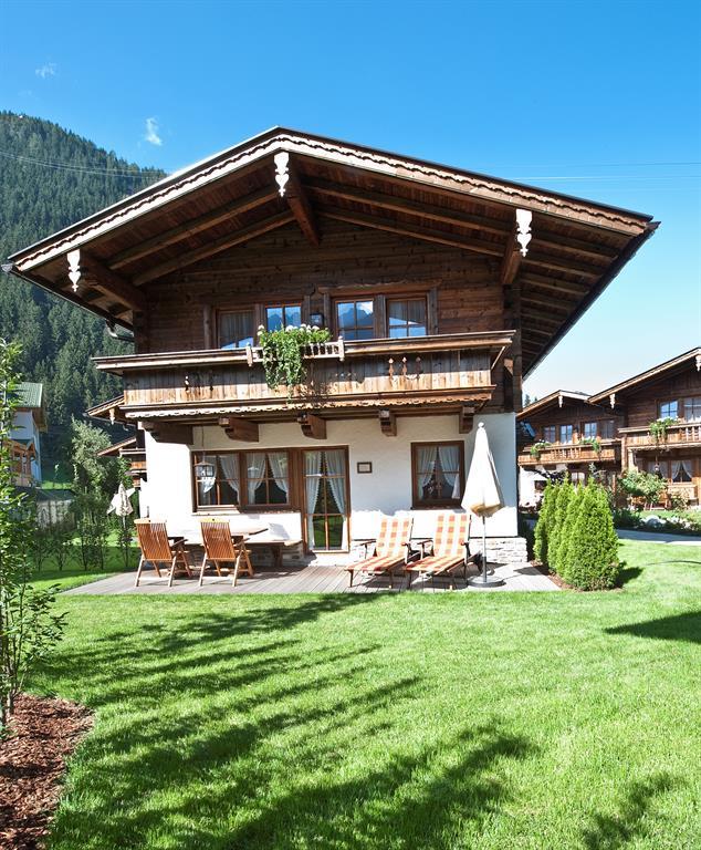 feratel-BRUGGER | ChaletDorf - Brugger Dörfl Mayrhofen - Außen