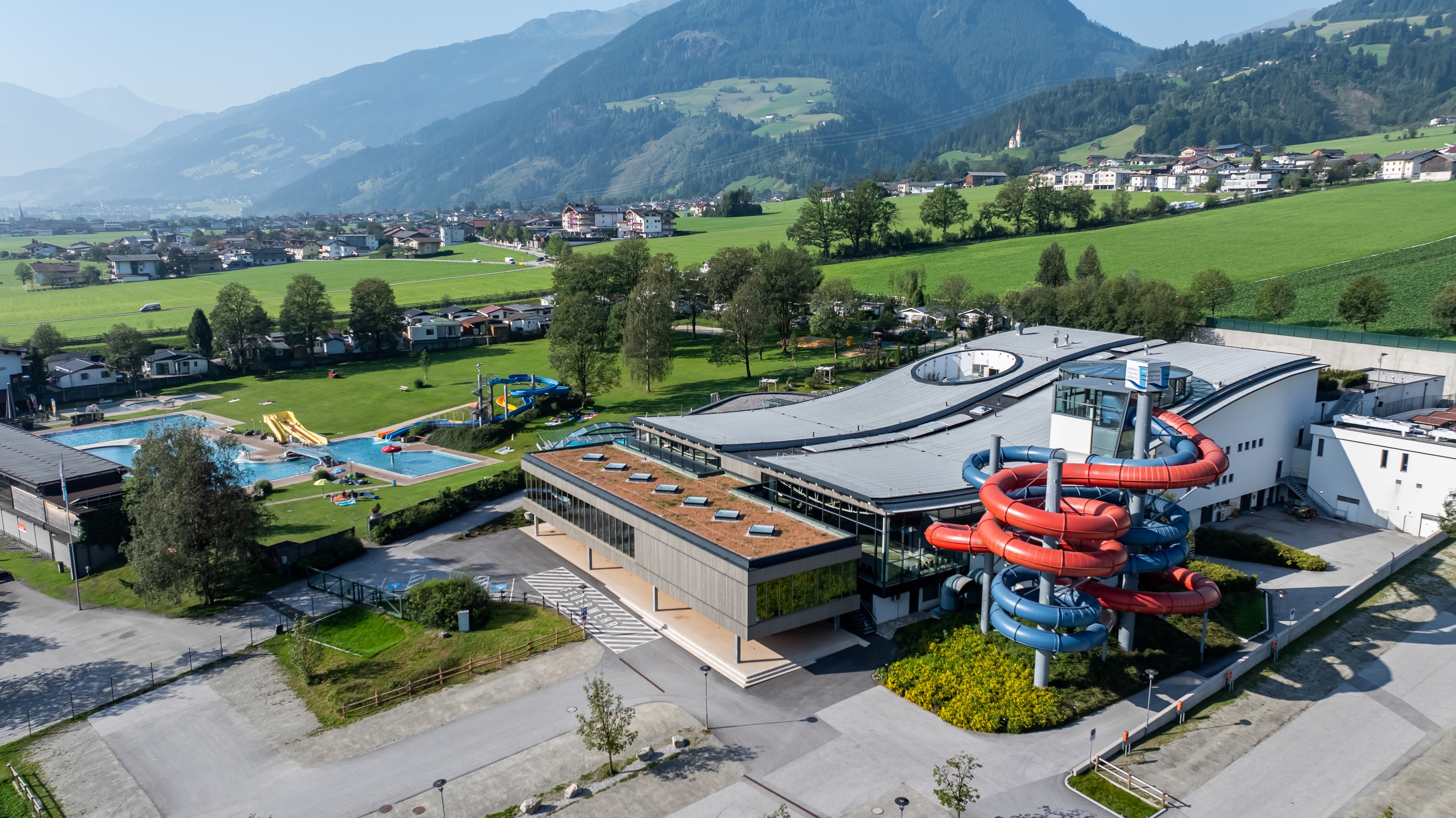 Luftaufnahme Freibad Fügen