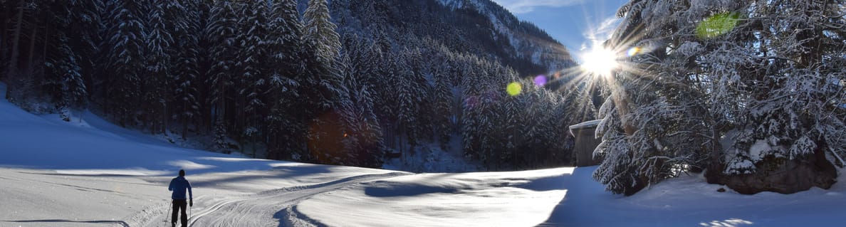mhf-winter-ginzling-winter-magic-cross-country-ski-trail-foto-katharina-weiskopf mhf-winter-ginzling-winter-magic-cross-country-ski-trail-foto-katharina-weiskopf