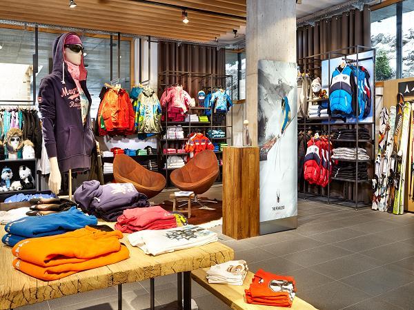 Bründl Sports - Talstation Ahornbahn