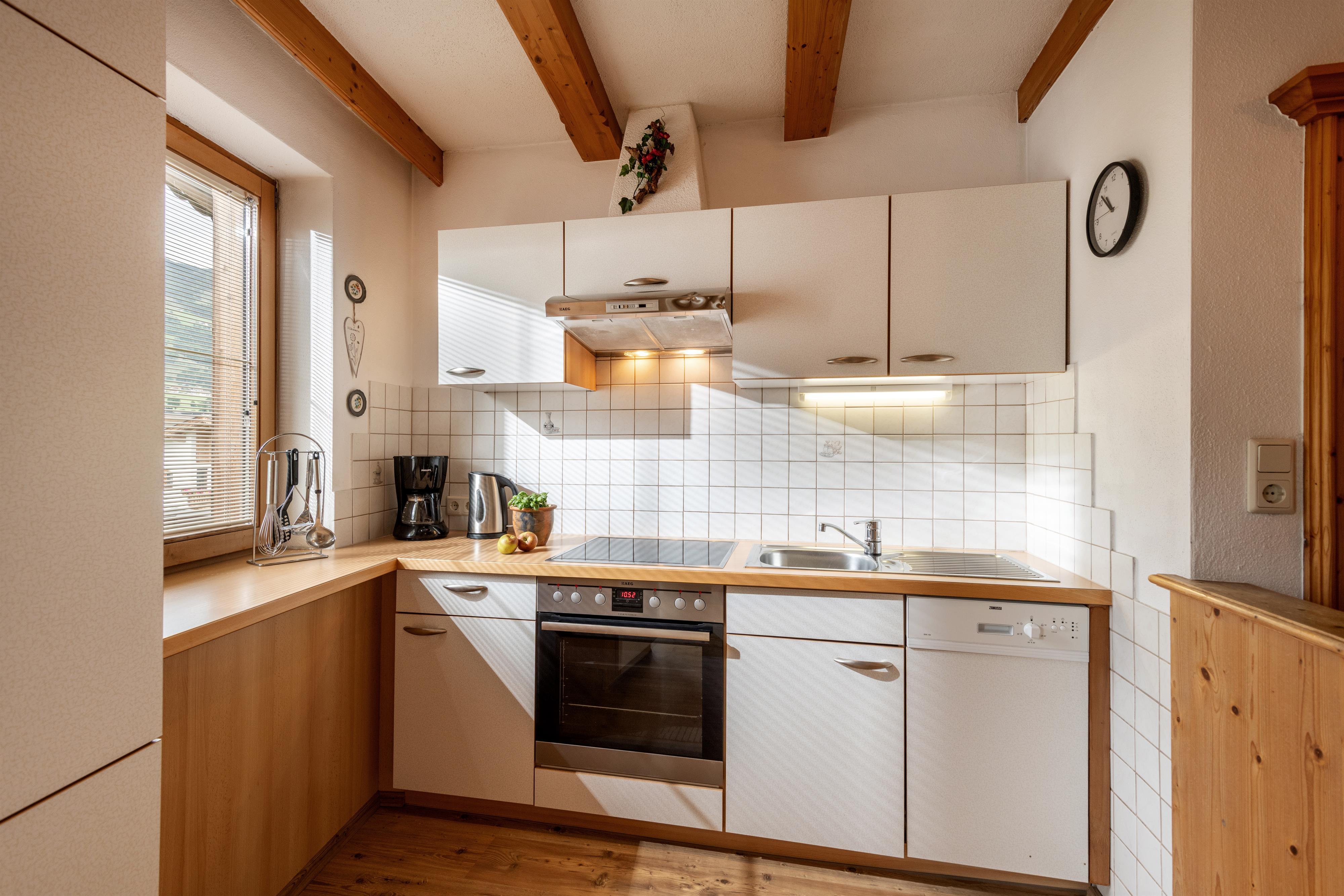 feratel-Gästehaus Moser - Ferienwohnung - Gaestehaus_Moser_Kirchweg_14_Uderns_Kueche