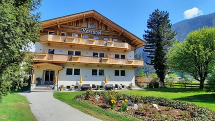 feratel-Apartments Rosenhof - Der Rosenhof im Sommer