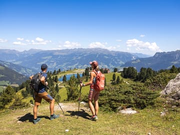mhf-themenwanderung-ausblick-penken-mayrhofner-bergbahnen.jpg ©Mayrhofner Bergbahnen
