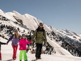 mhf-winter-walking-ahorn-family-foto-dominic-ebenbichler ©Dominic Ebenbichler