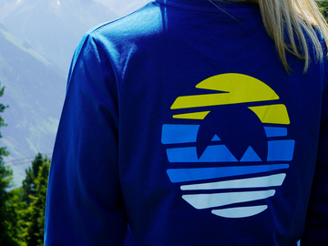 Mountopolis Longsleeve O_hinten.jpg