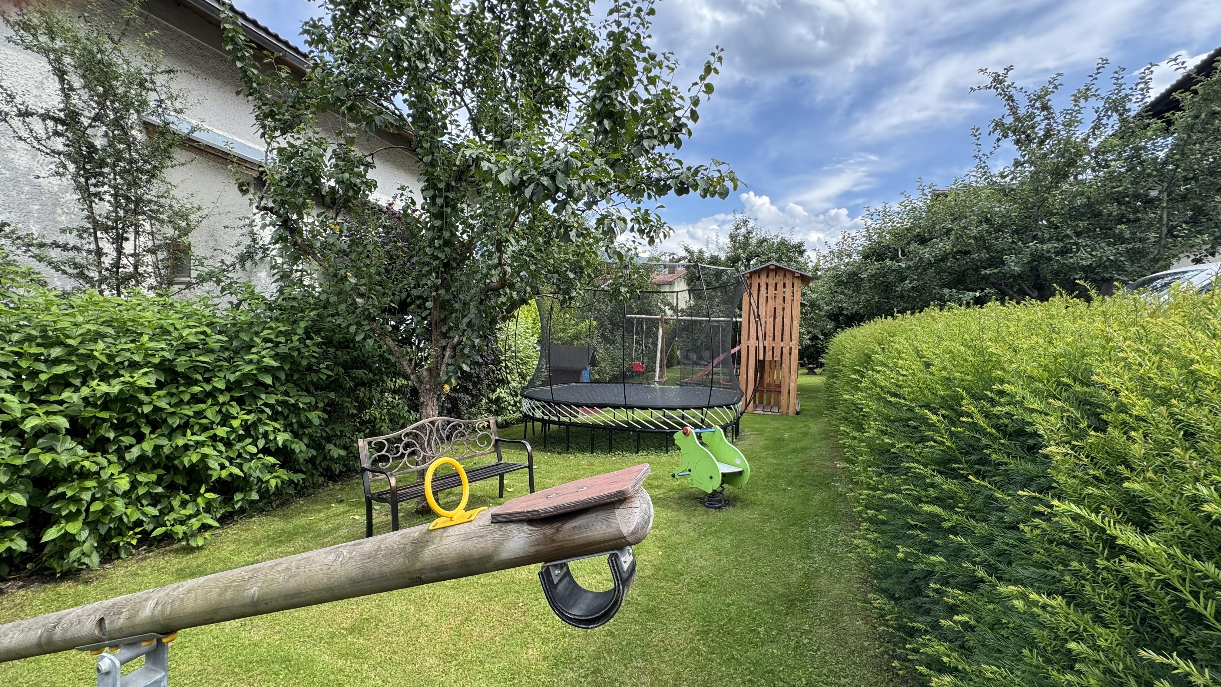 feratel-Appartements Schweiberer - Sitzbank mit Trampolin, Doppelwippe, Froschwippe