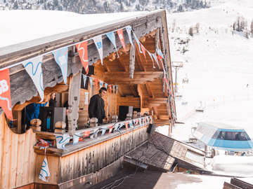 mys-Snowbombing Festival 2026 - Wochenticket-Snowbombing Hütte